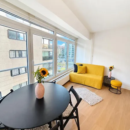 My Cozy Heldenplein Steps From The Sea Appartement