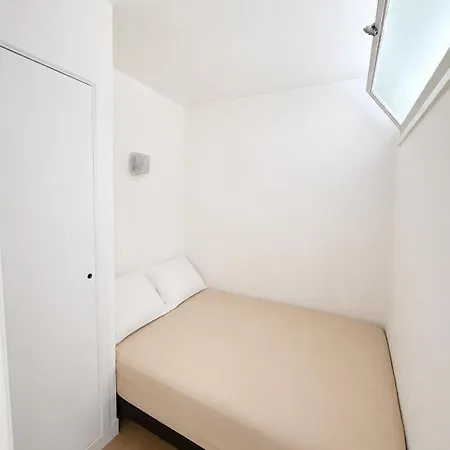Appartement My Cozy Heldenplein Steps From The Sea *